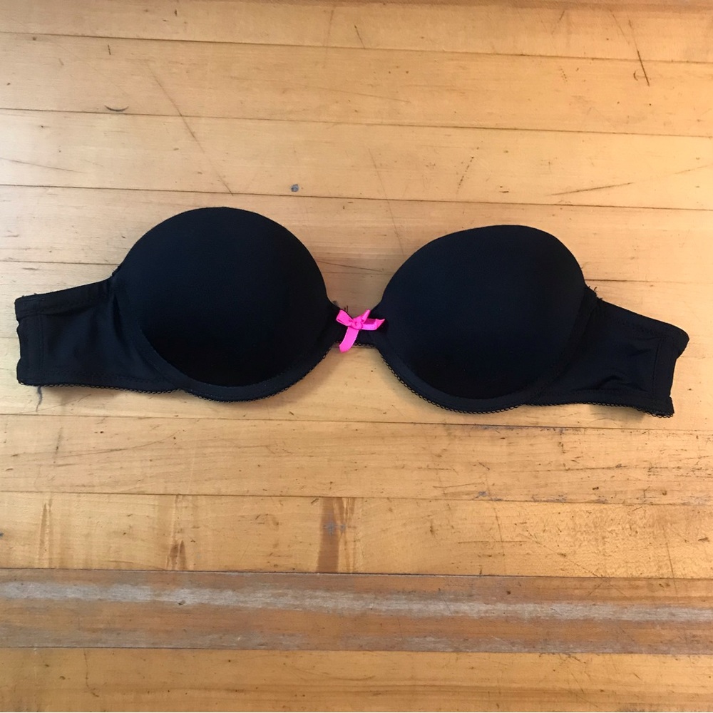 Black & pink push-up bra